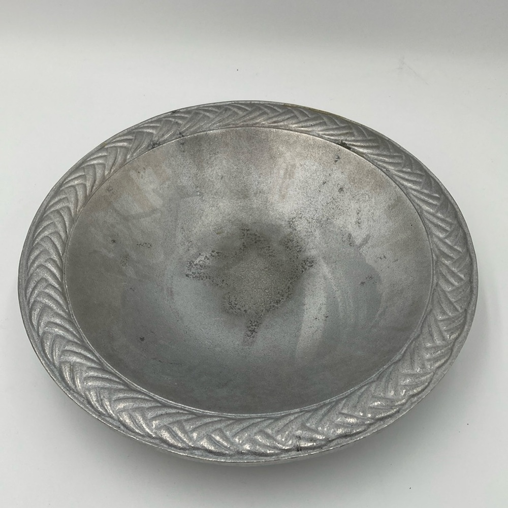 Wilton Armetale Serving Bowl - Braid Design